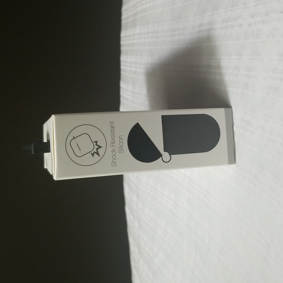 Compatible with Airpods Cover Accessory Kit - Picture 4 of 6